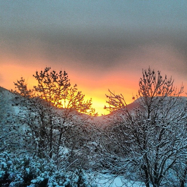 Precioso amanecer en el pirineo de #Navarra