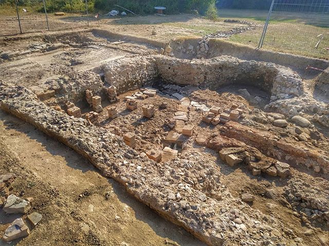 Excavaciones en Arce . Termas romanas